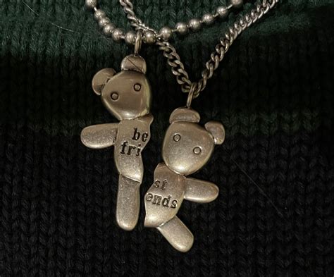 heaven marc jacobs bear necklace.